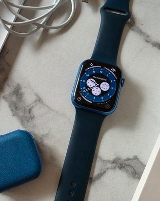 Apple Watch 7 - 45 mm / GPS + LTE -