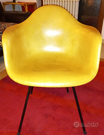 Sedia Shell Chair design : Charles e Ray Eams