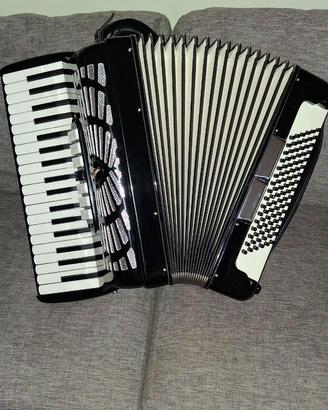 Fisarmonica 96 bassi