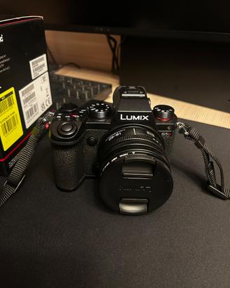Panasonic Lumix DC-S5D + kit 18-40mm