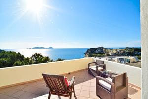 Casa con terrazza vista tramonto Ponza