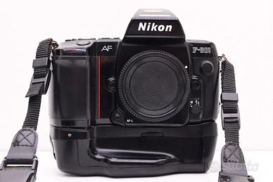 Nikon F801 con battery grip MB-10