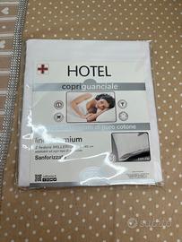 Coppia federe hotel cotone antiacaro con zip