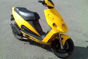  scooter 50cc f12. Aprilia sr. aerox.. 