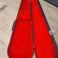 Custodia rigida per basso elettrico 