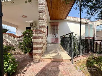 VILLA SINGOLA A CARINI