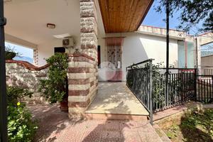 VILLA SINGOLA A CARINI