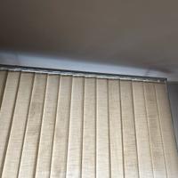 Binario tende in alluminio per tende a strisce