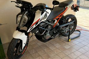 KTM DUKE 125 del 2020