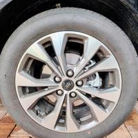 gomme Goodeyar 215/55 r 17 estive 