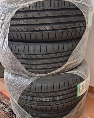 Pneumatici nuovi goodride 225 55 r18