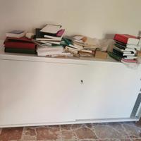 Mobiletto ufficio in metallo con ante scorrevoli