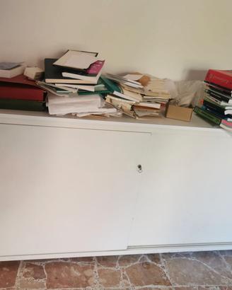 Mobiletto ufficio in metallo con ante scorrevoli
