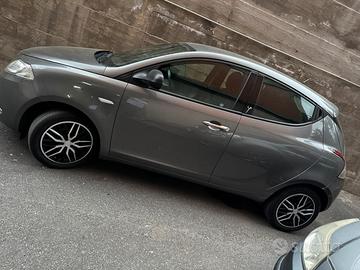 Lancia tpsilon 1.3Mtlj