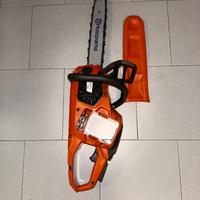 Motosega a base di batteria Husqvarna 340 i