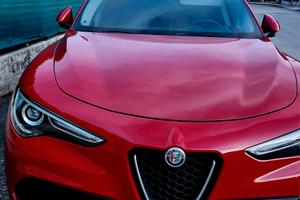 Alfa Stelvio 2.2 160cv sport