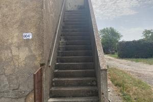 Porzione casolare da ristrutturare