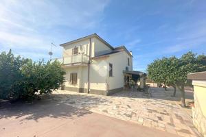 PORZIONE DI BIFAMILIARE A VELLETRI