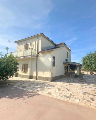 PORZIONE DI BIFAMILIARE A VELLETRI