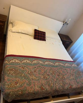 Letto matrimoniale con materasso