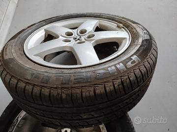 Pneumatici e cerchi in lega 205 60 16 due pezzi