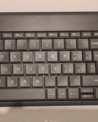 Logitech K400 Plus Tastiera Wireless ITA