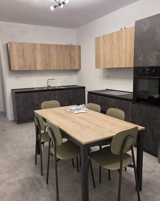 Appartamento di 174 m² con più di 5 locali a Sesto