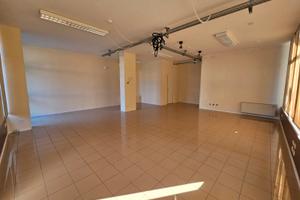 Negozio/Ufficio di 76 m