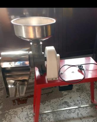 macchina per passata di pomodoro elettrica 