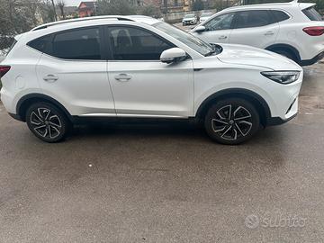 MG ZS Luxury  GPL