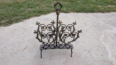 portariviste in bronzo 