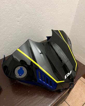 Cover yamaha r1