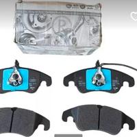 8K0-698-151-H Pasticche anteriori audi
A4 A5