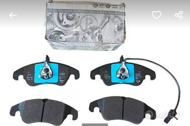 8K0-698-151-H Pasticche anteriori audi
A4 A5