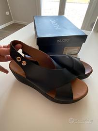 Sandali in pelle nero nuovi 38