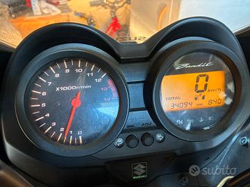 Moto suzuki bandit