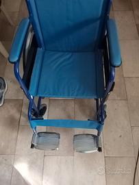 SEDIA A ROTELLE PER DISABILI