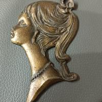 Piccola Icona Cameo vintage Dama in Peltro