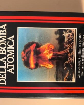L'invenzione della bomba atomica libro