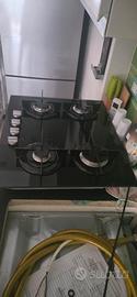 piano cottura indesit 4 fuochi da incasso con tubo