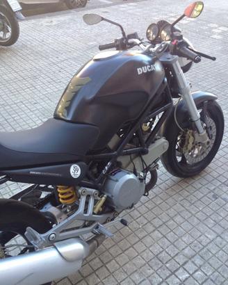 Ducati monster 620 dark