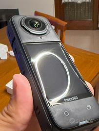 Insta 360 x4 + case subacqueo