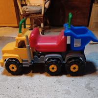 Camioncino cavalcabile con ribaltabile