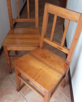 Sedie in legno rustiche