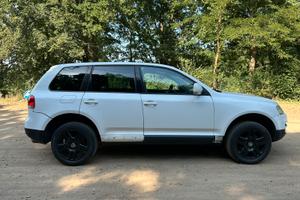 Volkswagen Touareg 3.2 v6