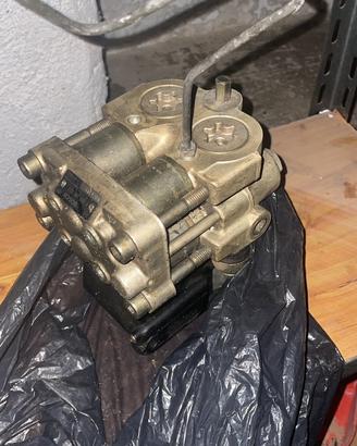 Ricambi bmw 520i e34