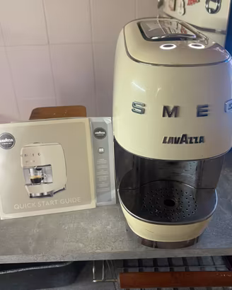 Macchina da caffe smeg NN FUNZIONANTE  LAVAZZA