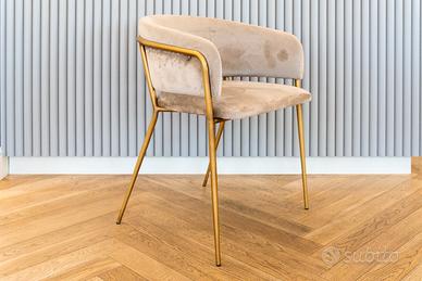 Sedia in Velluto con Braccioli – Design Moderno