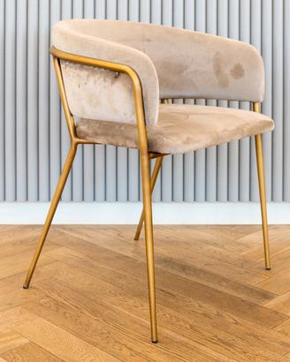 Sedia in Velluto con Braccioli – Design Moderno