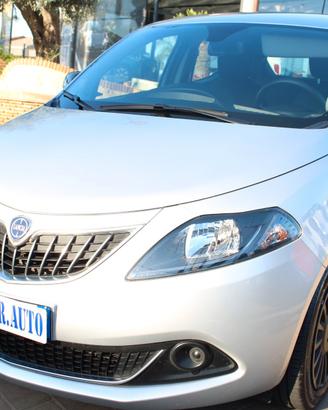 Lancia Ypsilon 1.0 FireFly 5 porte S&S Hybrid Ecoc